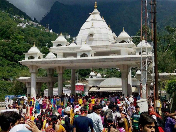 “वैष्णव देवी मंदिर”