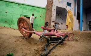पाकिस्तानच्या गोळीबारात पाच ठार, ३४ जखमी