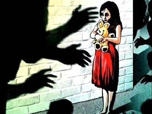 ६ वर्षीय विद्यार्थीनीवर शिक्षकाने केला बलात्कार