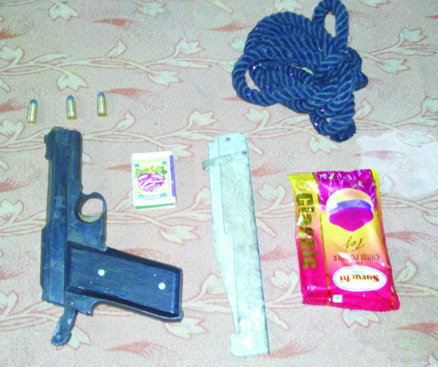 देशी कट्ट्यासह सहा युवकास अटक, दरोड्याचा डाव उधळला