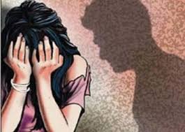 मुलानेच केला आईवर बलात्कार