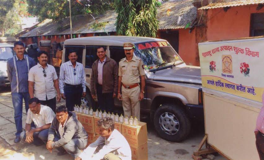 3 लाखची देशी दारू जप्त 