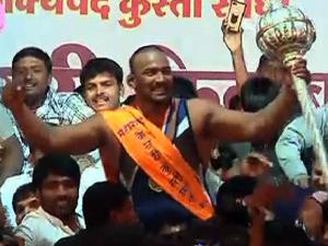 विजय चौधरी ठरला महाराष्ट्र केसरी