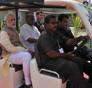 पवार व माझा मार्ग वेगळा पण ध्येय एकच - मोदी