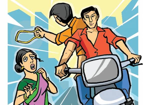 भाजपा महिला आघाडीच्या अध्यक्षांची चैन उडविली 