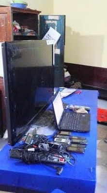 क्रिकेट सट्टा बाजारावर धाड, अडीच लाखाचा मुद्देमाल जप्त 
