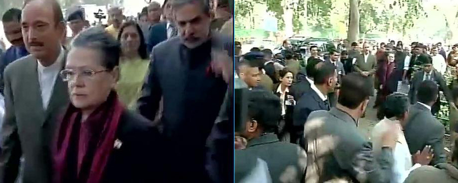 मनमोहनसिंग यांच्या समर्थनात काँग्रेसची पदयात्रा