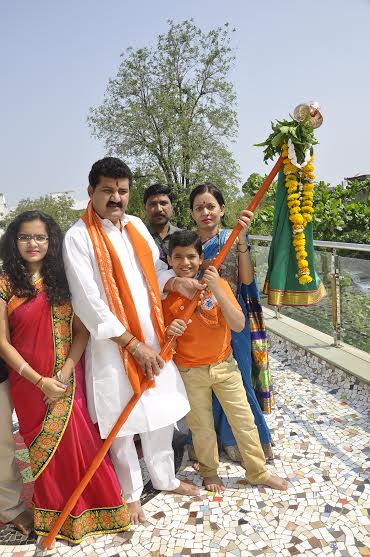 पालकमंत्री संजय राठोड यांनी उभारली जनतेच्या समृद्धीची गुढी