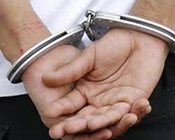 मुलीवरील बलात्कारप्रकरणी पोलीस कोठडीत असलेल्या सावत्र बापाचा मृत्यू