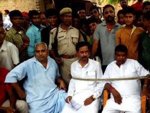 'लोडशेडिंग' कमीसाठी आमदाराला बांधले